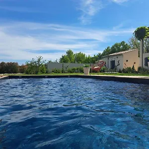 https://studio-en-campagne.fr-provencehotel.com
